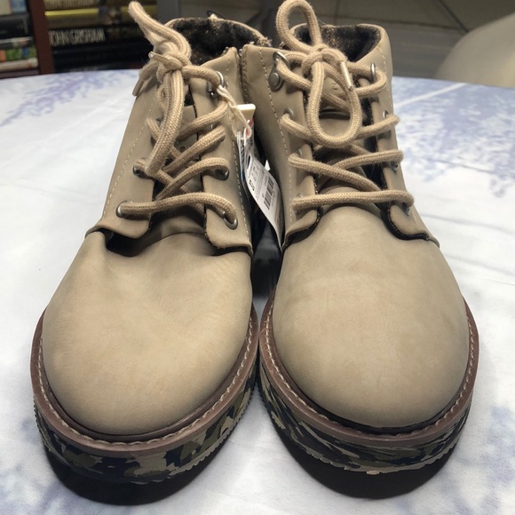 NWT Zara Boys Tan with Camo Sole Boots - Picture 8 of 8